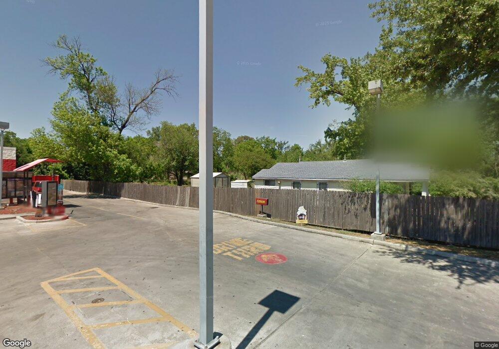 5601 Lockwood Dr, Houston, TX 77026 - photo 1