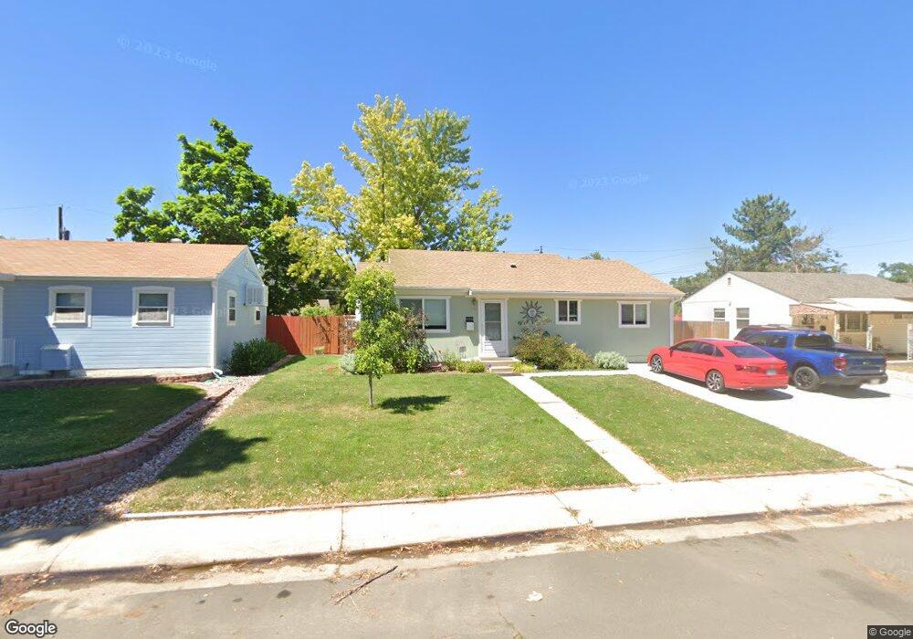 791 Kenton St, Aurora, CO 80010 - photo 1