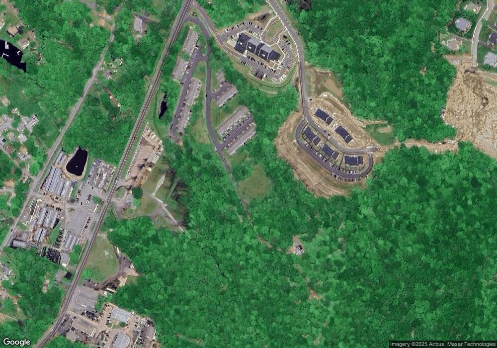 307 Lake Vista Dr unit 307, East Hampton, CT 06424 - photo 1