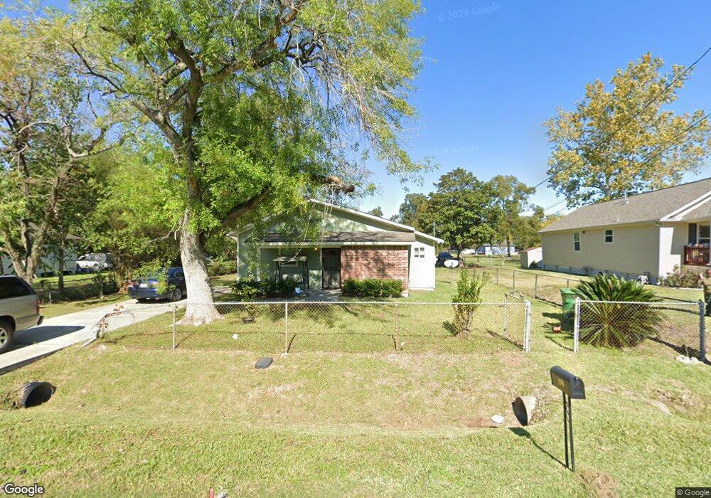 1910 Ellington St, Houston, TX 77088 - photo 1