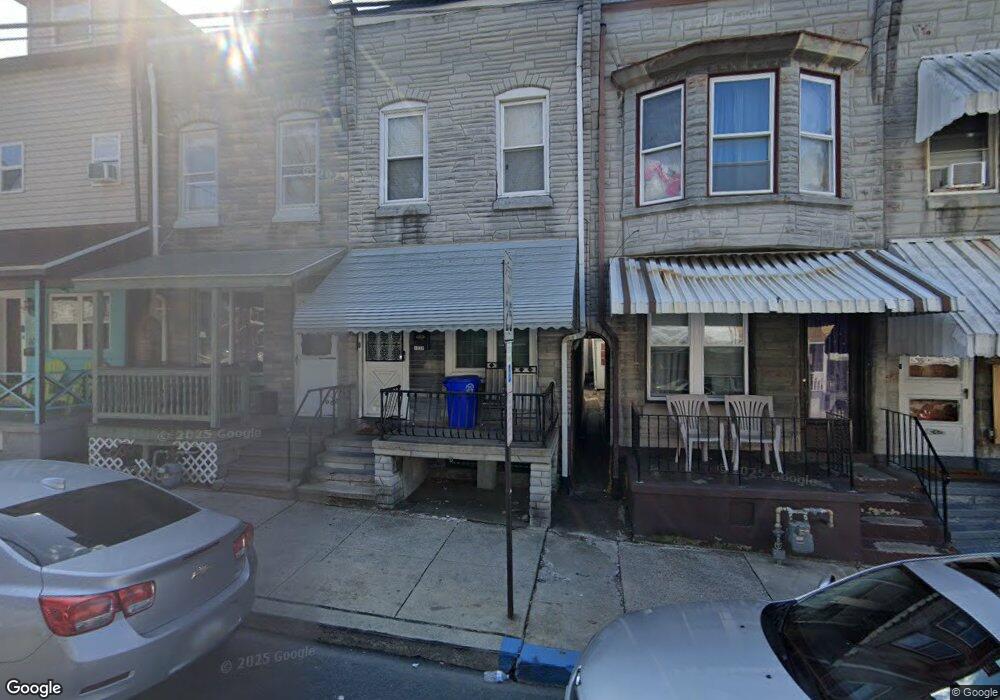 1038 Windsor St, Reading, PA 19604 - photo 1