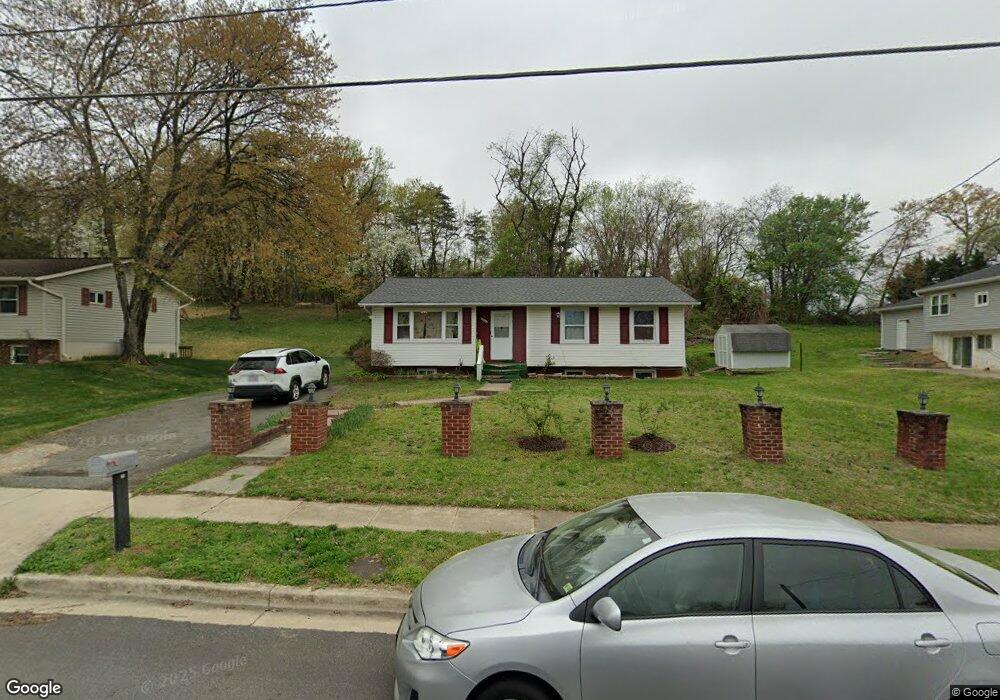 8802 Sylvania St, Lorton, VA 22079 - photo 1