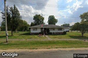 320 W Tanner St, Waverly, IL 62692