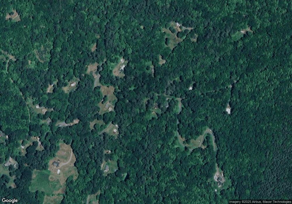 586 Hague Rd, Dummerston, VT 05301 - photo 1