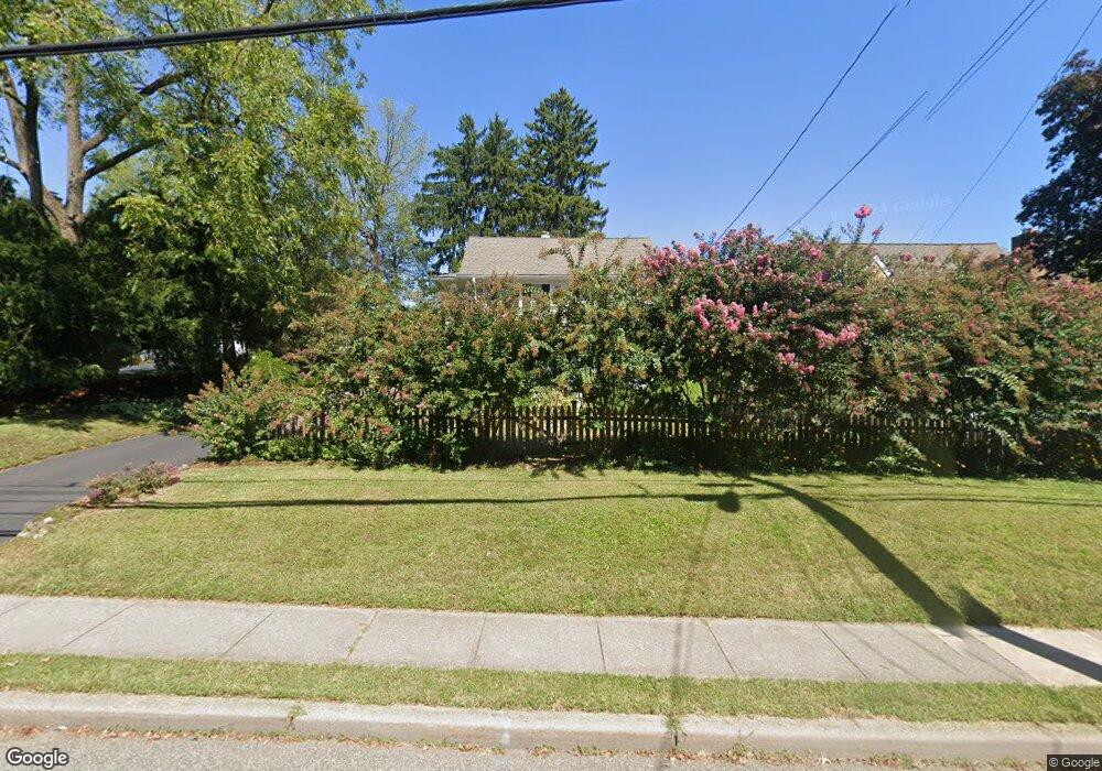 141 Center St, Clinton, NJ 08809 - photo 1