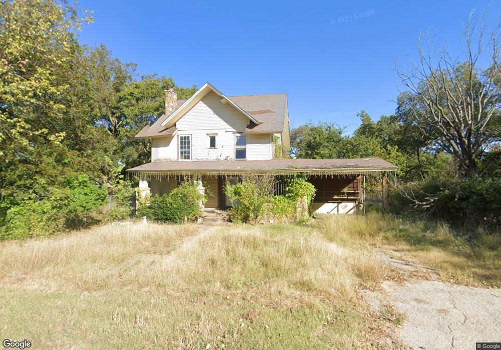 310 E Oklahoma Ave, Sulphur, OK 73086 - photo 1