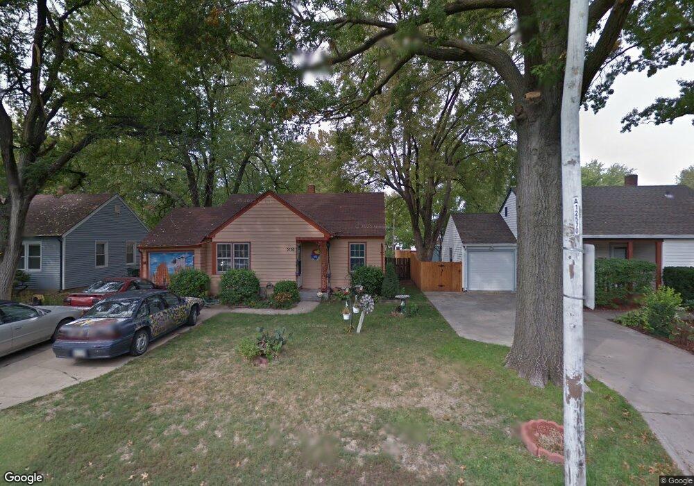 3738 SW 12th St, Topeka, KS 66604 - photo 1