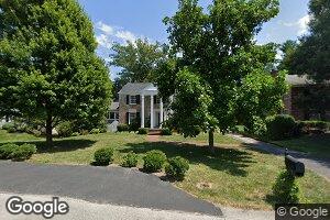 429 Club Ln, Louisville, KY 40207