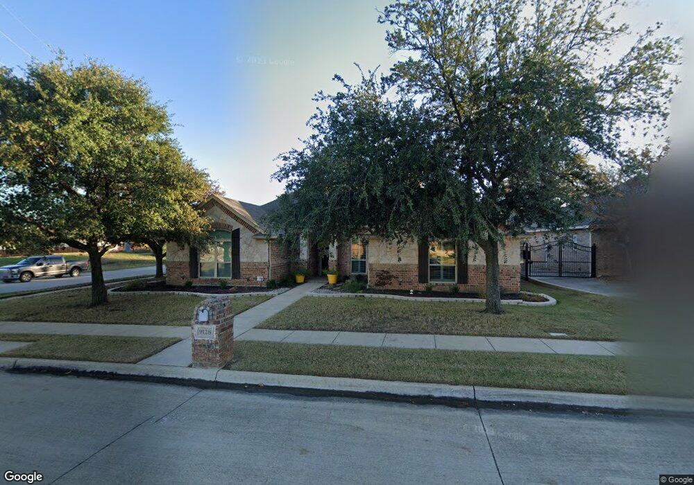 9128 Comis Dr, North Richland Hills, TX 76182 - photo 1