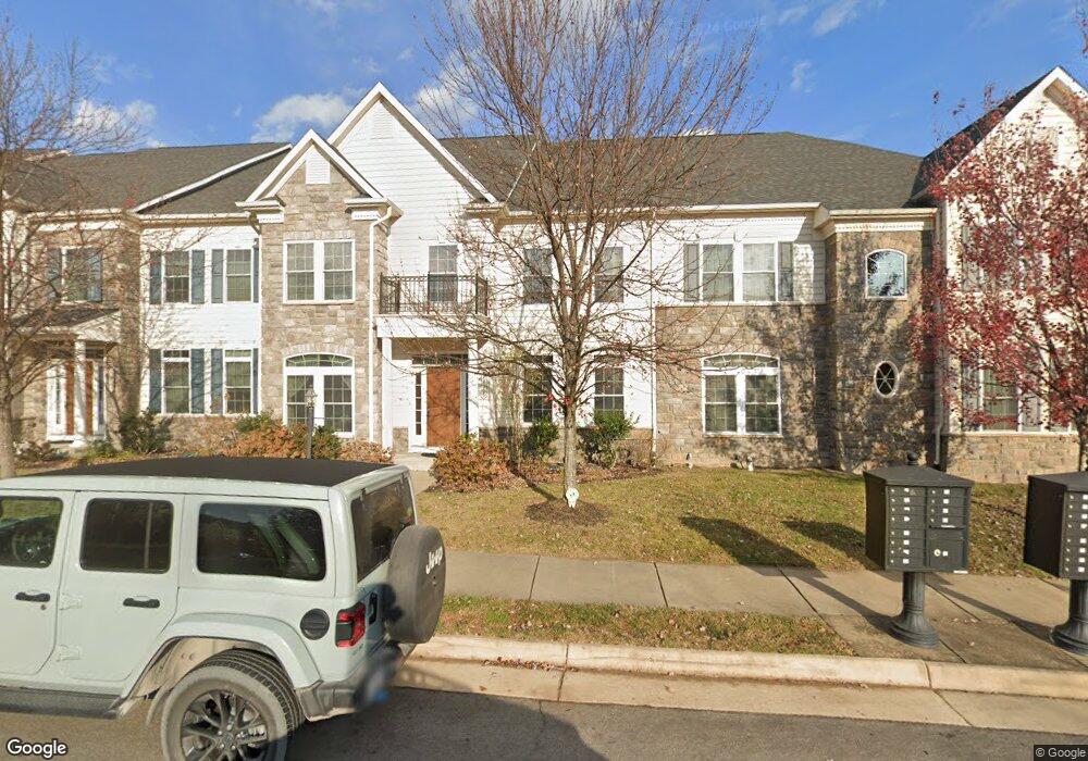 42566 Pine Forest Dr, Chantilly, VA 20152 - photo 1