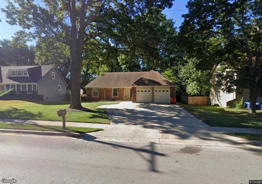 1604 NW Ashton Dr, Blue Springs, MO 64015 - photo 1