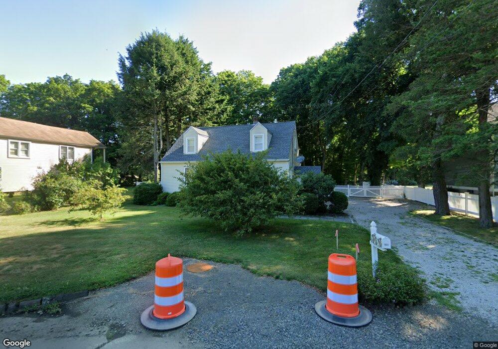 951 Nut Plains Rd, Guilford, CT 06437 - photo 1