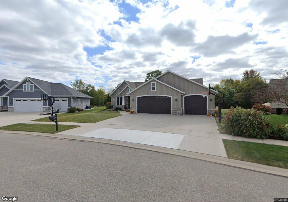 W5779 Parker Way, Appleton, WI 54915 - photo 1