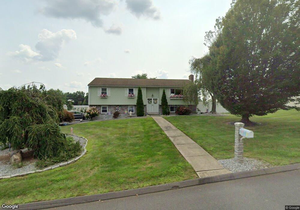 7 Sequoia Dr, Cromwell, CT 06416 - photo 1