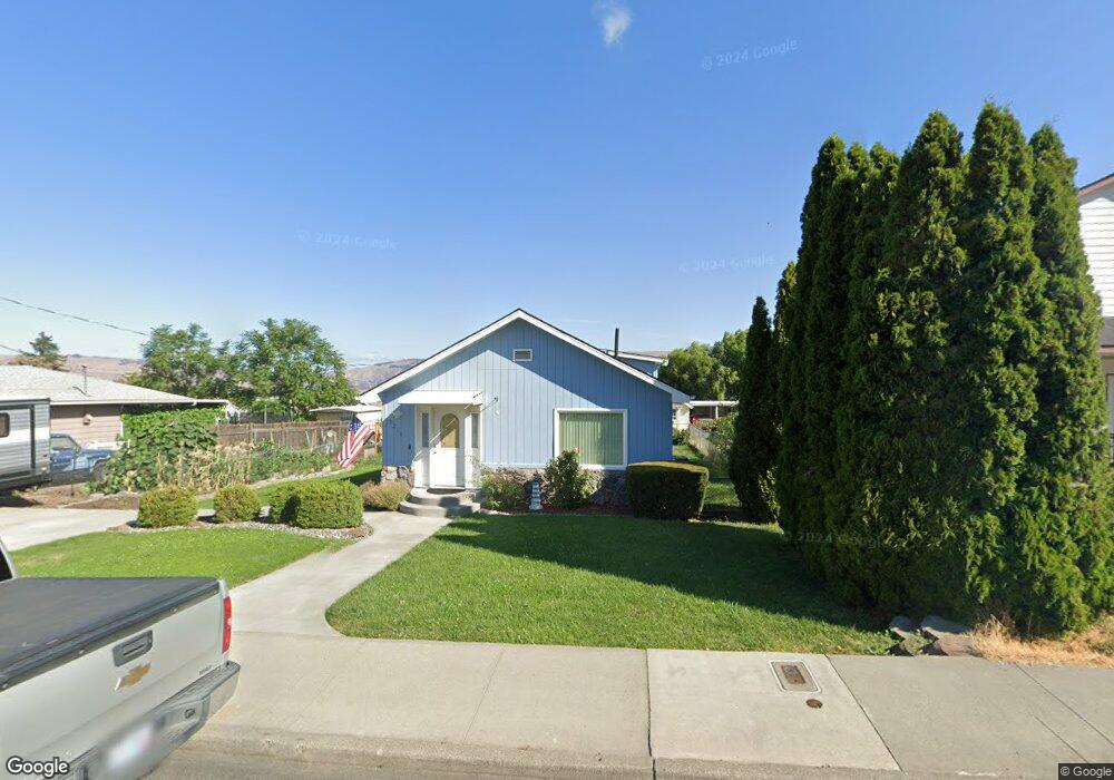 2211 E 12th St, the Dalles, OR 97058 - photo 1