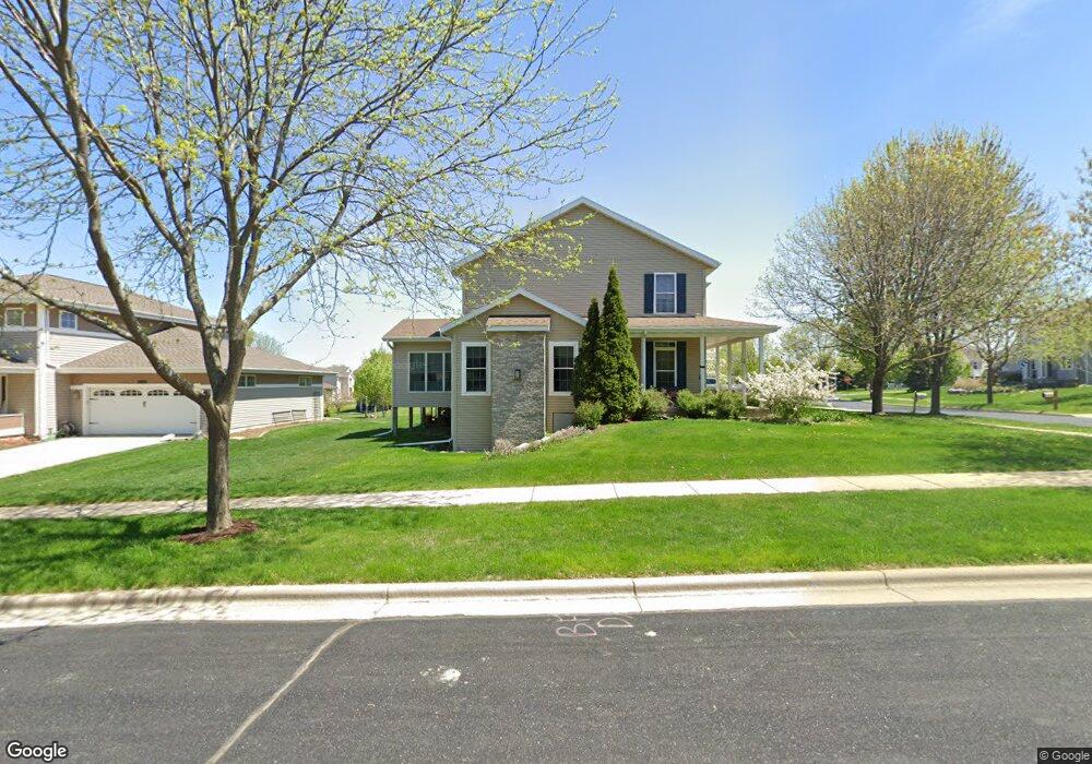 5266 Stoneman Dr, Fitchburg, WI 53711 - photo 1