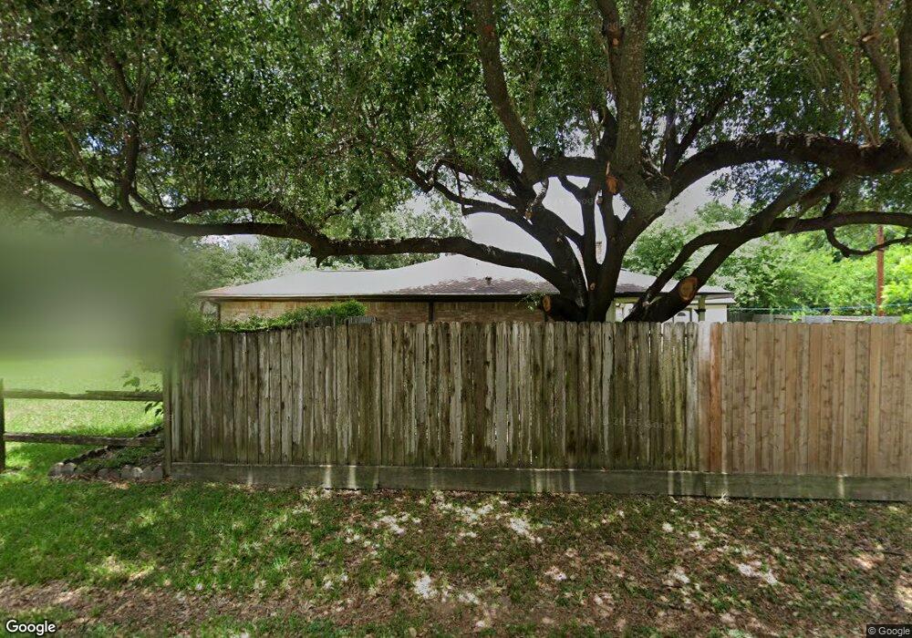 7202 Fairway Ct, Houston, TX 77088 - photo 1