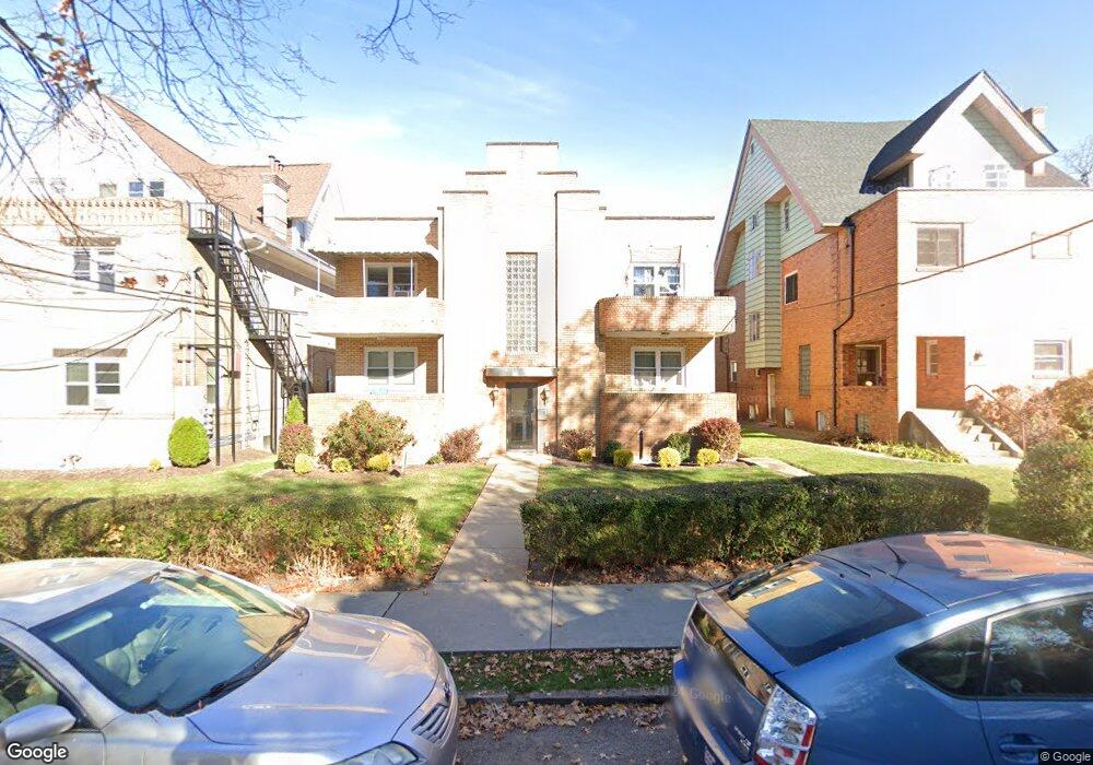 5837 Darlington Rd unit 14, Pittsburgh, PA 15217 - photo 1