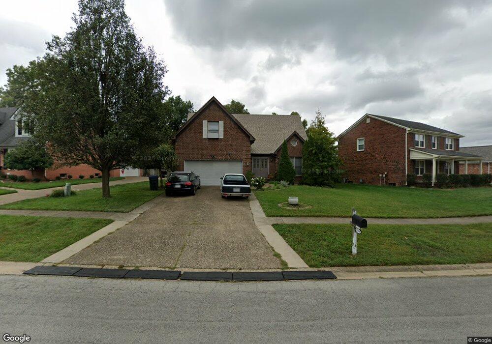 7408 Duchess Dr, Louisville, KY 40228 - photo 1