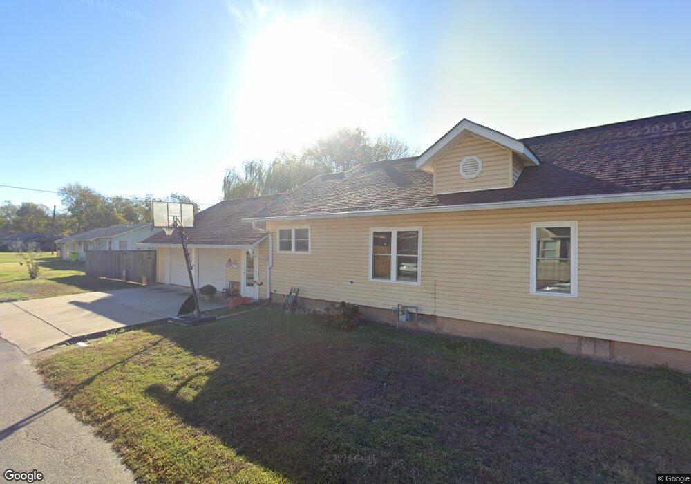 1701 S Spring St, Stuttgart, AR 72160 - photo 1