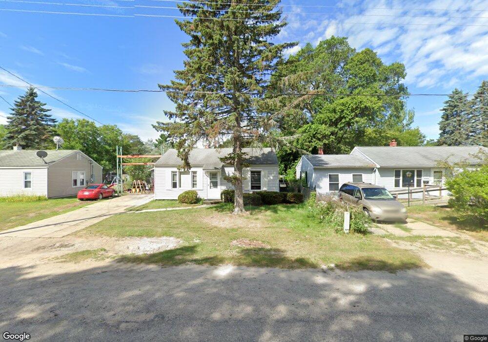 421 3rd St N, Oscoda, MI 48750 - photo 1