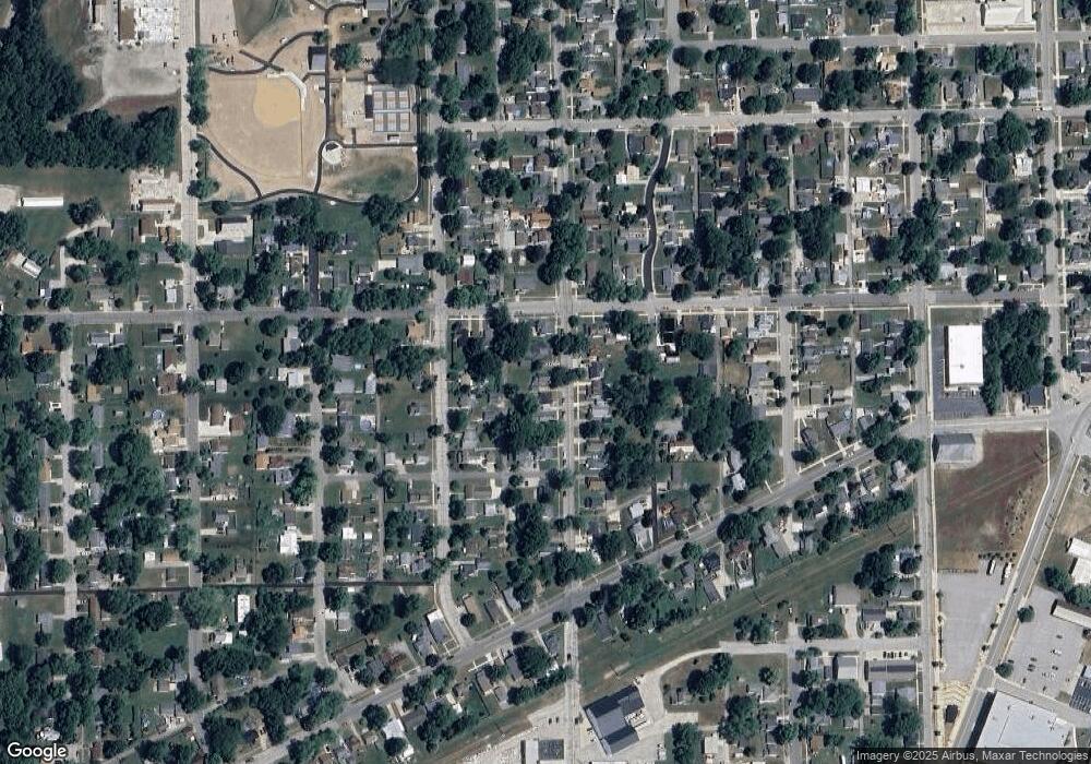 807 S Indiana Ave, Auburn, IN 46706 - photo 1