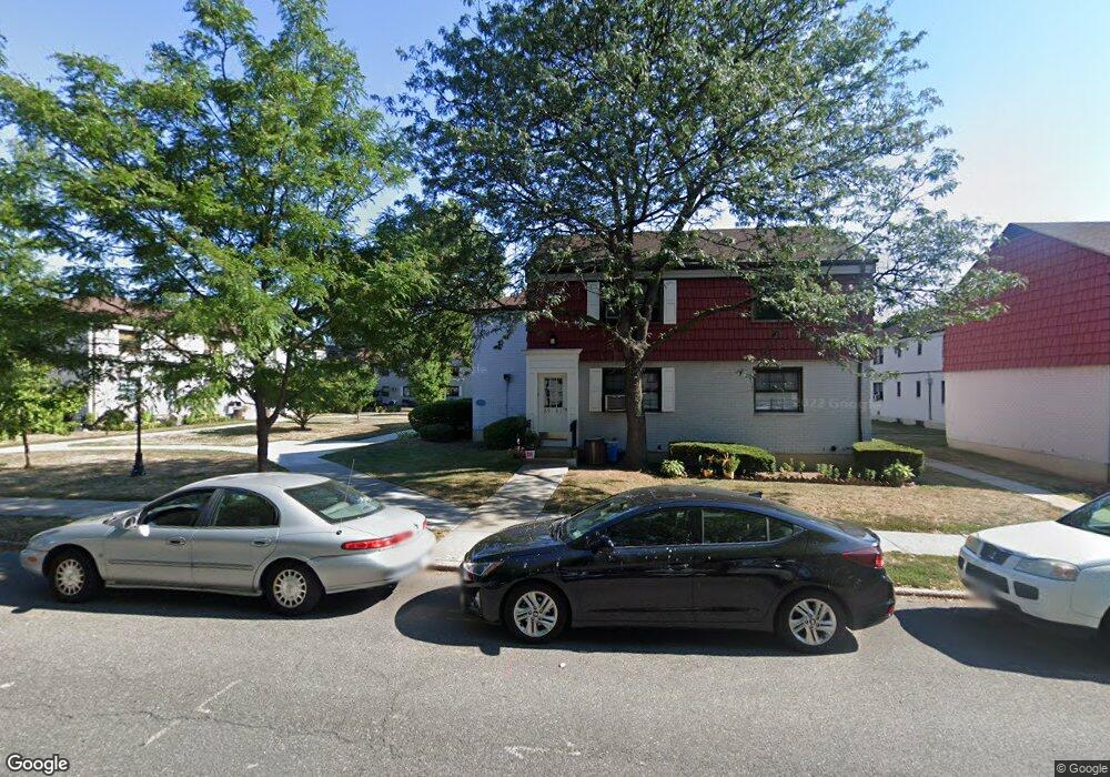 68-65 136th St unit B, Flushing, NY 11367 - photo 1