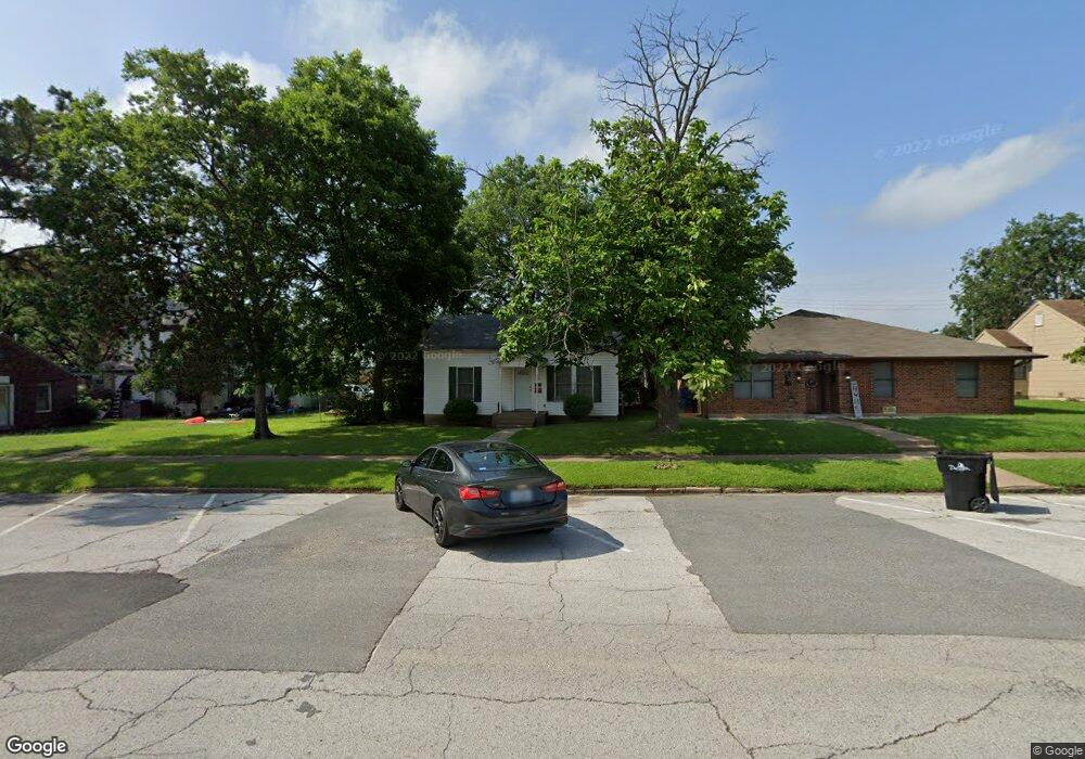 610 W Woodard St, Denison, TX 75020 - photo 1