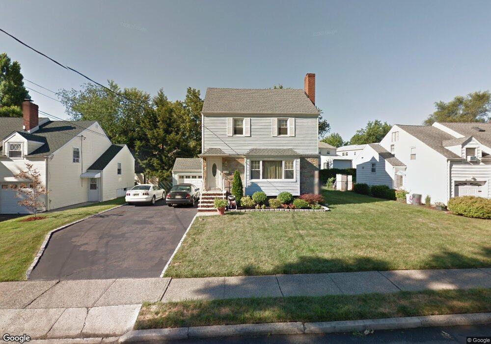 61 Meadow Ln, Bloomfield, NJ 07003 - photo 1