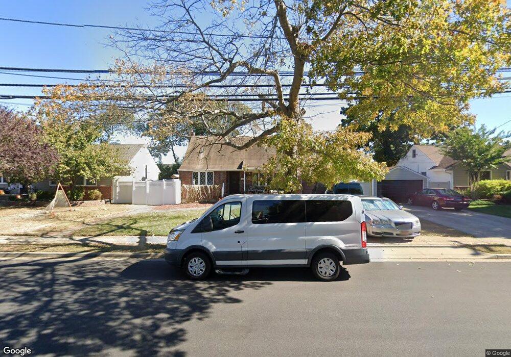 831 Oakfield Ave, Wantagh, NY 11793 - photo 1