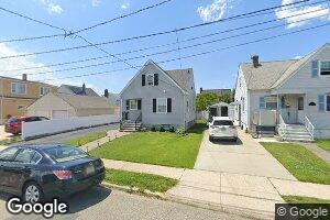 25 N Whittier St, Carteret, NJ 07008