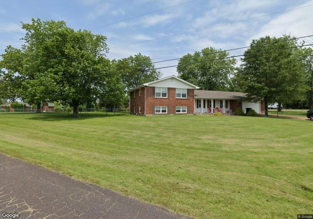 4301 Wycliff Ct, Farmington, MO 63640 - photo 1