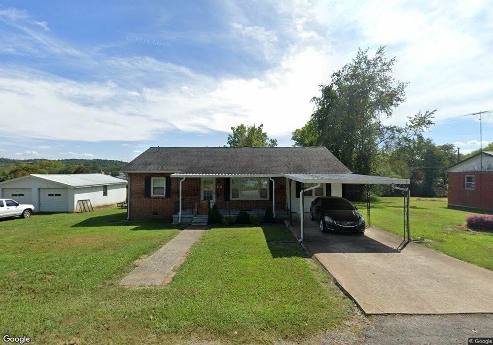 106 W Brooklyn St, Linden, TN 37096 - photo 1