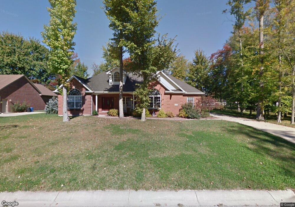 370 Woodside Ct, Batesville, IN 47006 - photo 1