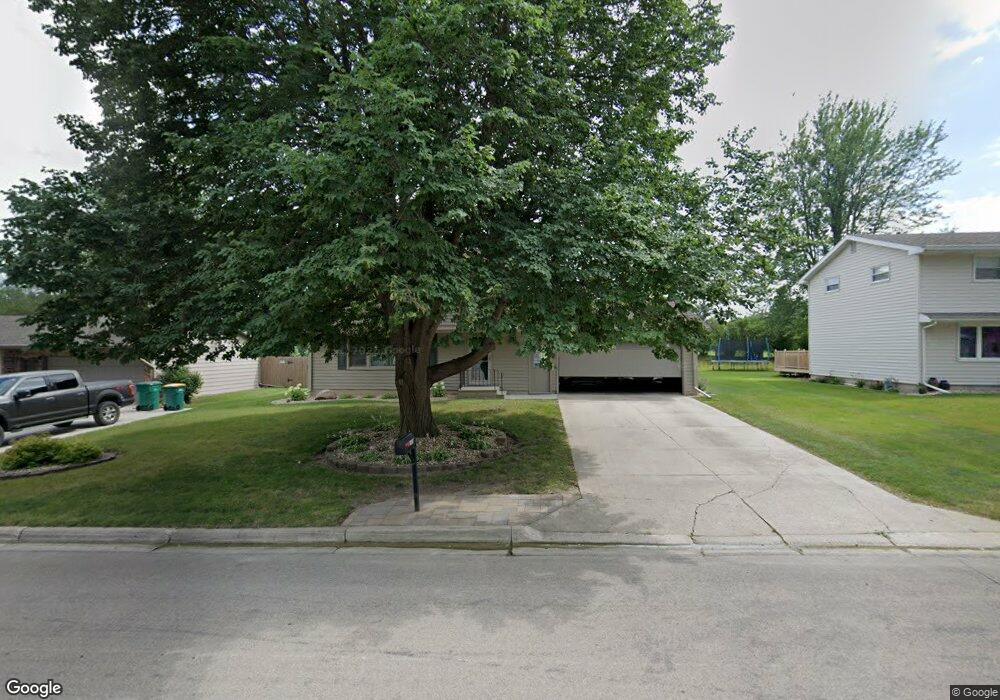 1409 Southview Ln, Albert Lea, MN 56007 - photo 1