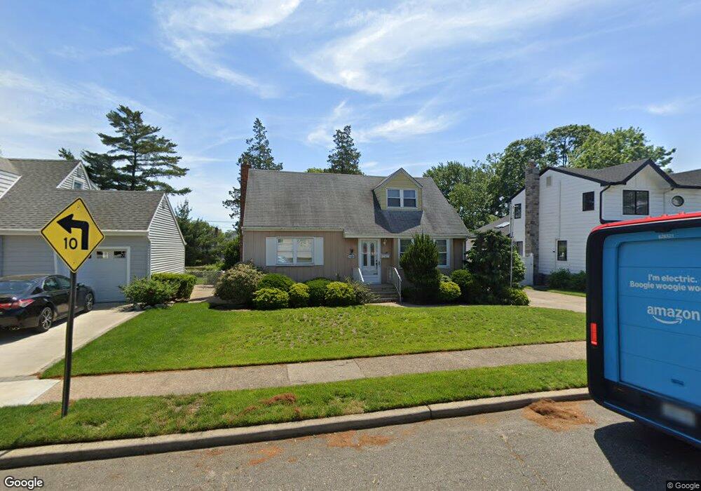 389 Jefferson St, Franklin Square, NY 11010 - photo 1