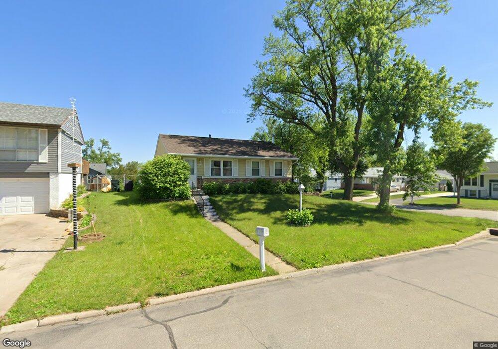 3102 Coral Ln SW, Cedar Rapids, IA 52404 - photo 1