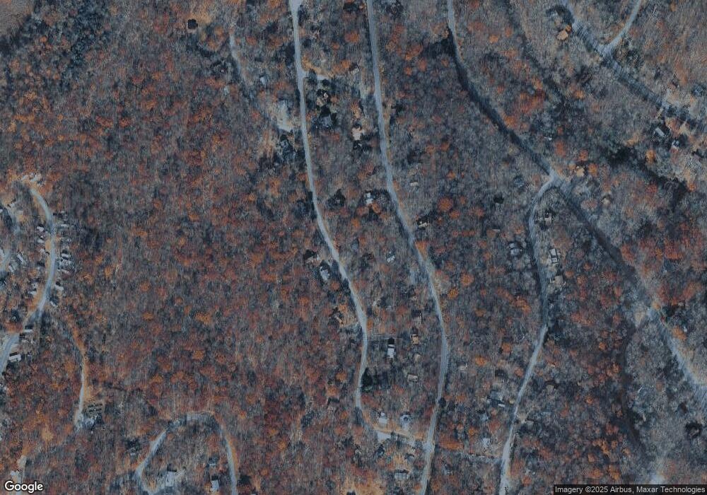 154 Clifton Dr, Bushkill, PA 18324 - photo 1