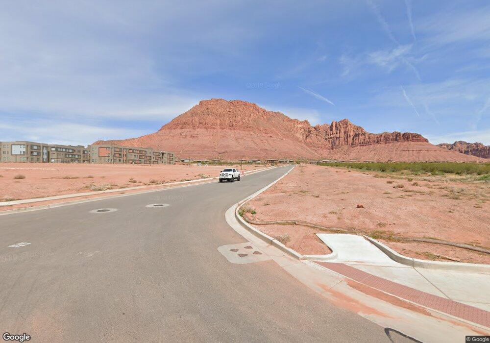 118 N 400 E unit W, Ivins, UT 84738 - photo 1