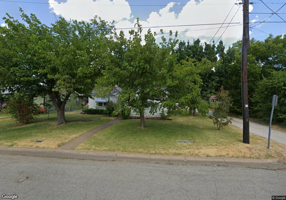 2011 N Woods St, Sherman, TX 75092 - photo 1