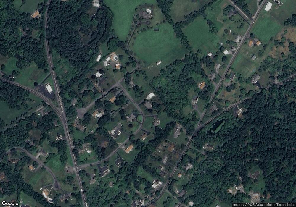 5270 Elgin Dr, Emmaus, PA 18049 - photo 1