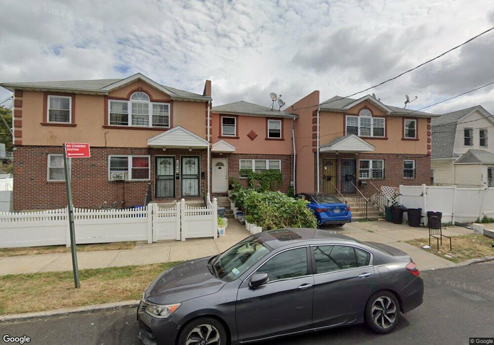 108-05 157th St, Jamaica, NY 11433 - photo 1