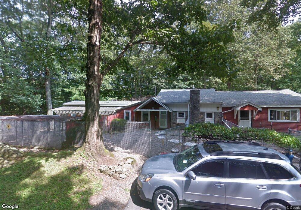 173 Mount Pleasant Rd, Newtown, CT 06470 - photo 1