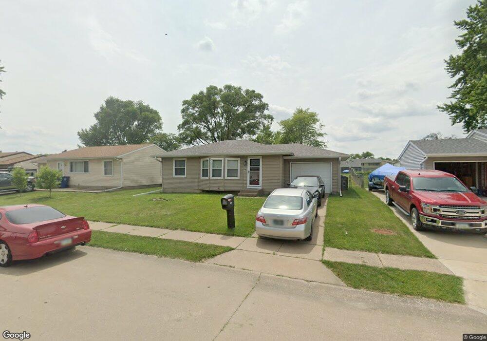 3127 W 43rd St, Davenport, IA 52806 - photo 1