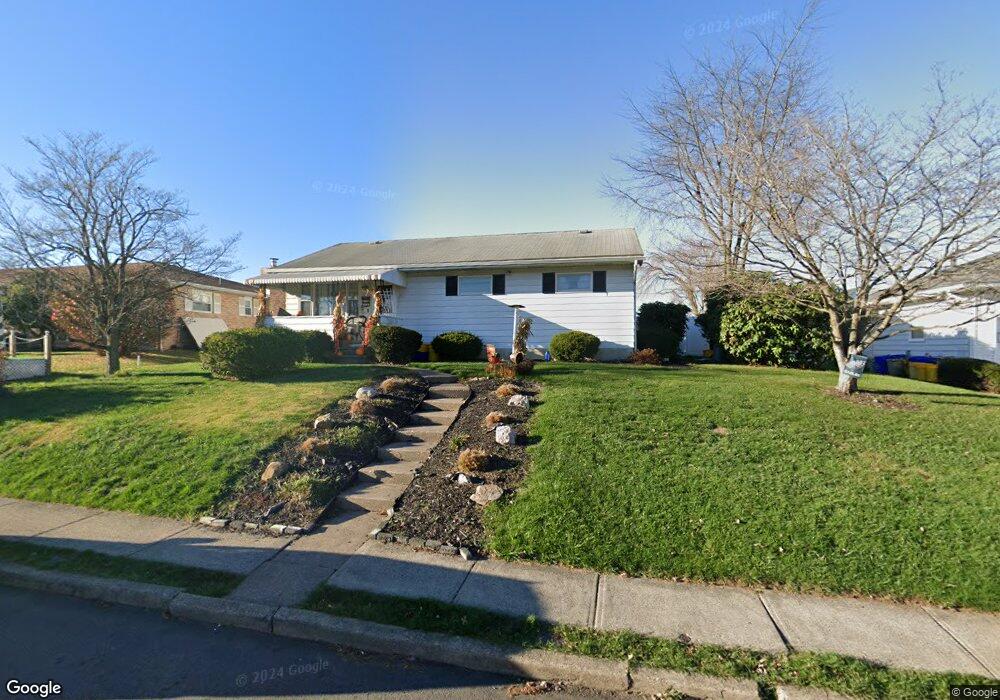 316 E Washington St, Nanticoke, PA 18634 - photo 1