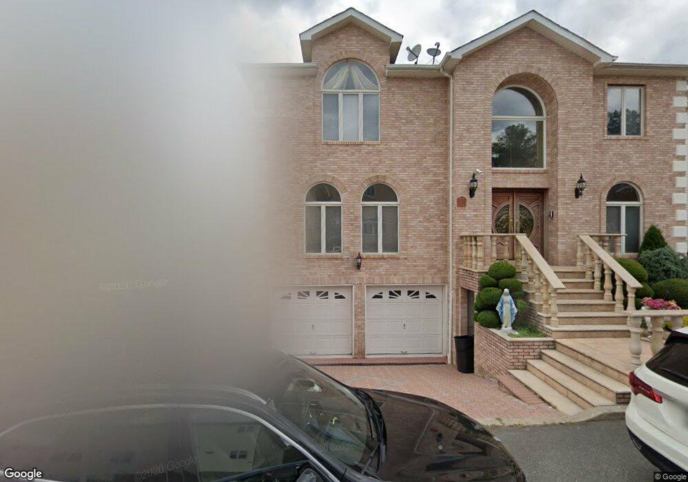 72 Nicole Loop, Staten Island, NY 10301 - photo 1