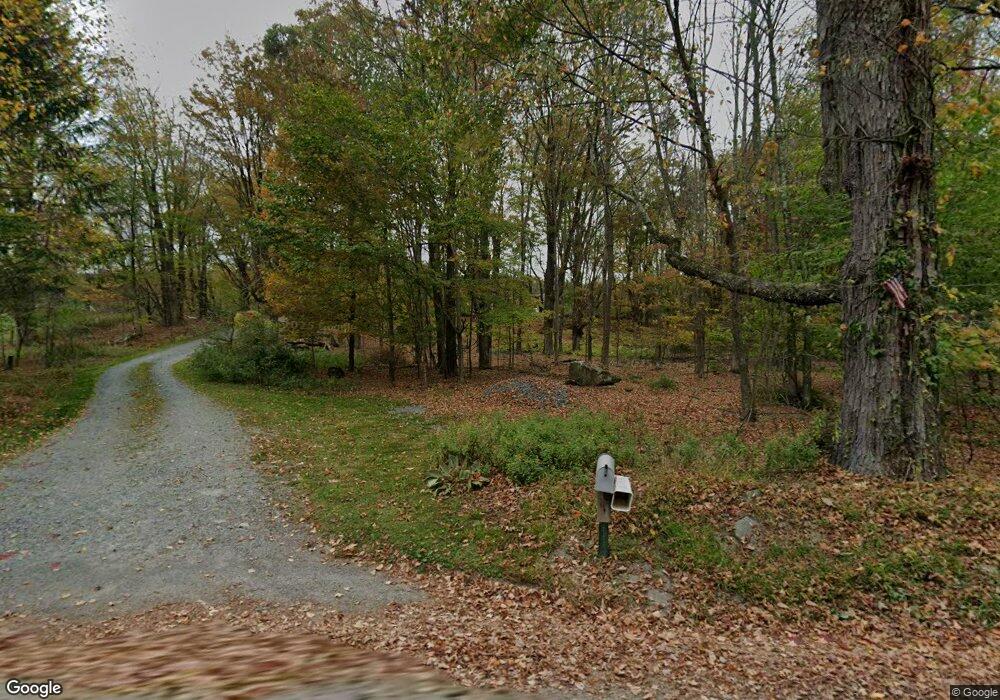 713 Hemlock Rd, Waymart, PA 18472 - photo 1