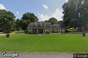1111 Janice Dr, Springhill, LA 71075