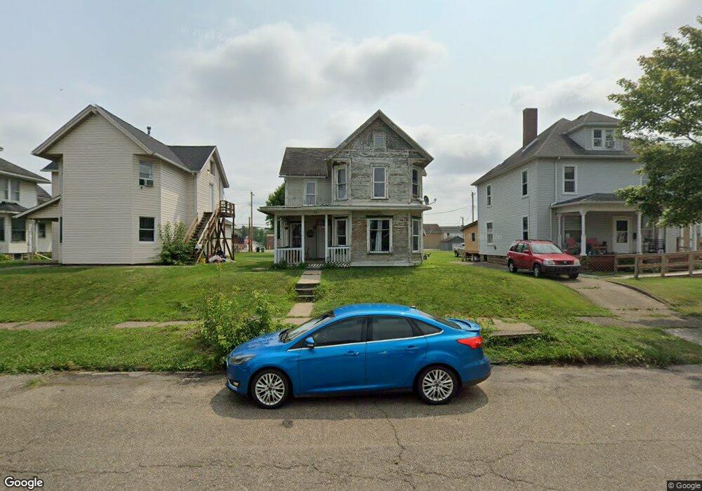 718 S Lawn Ave, Coshocton, OH 43812 - photo 1