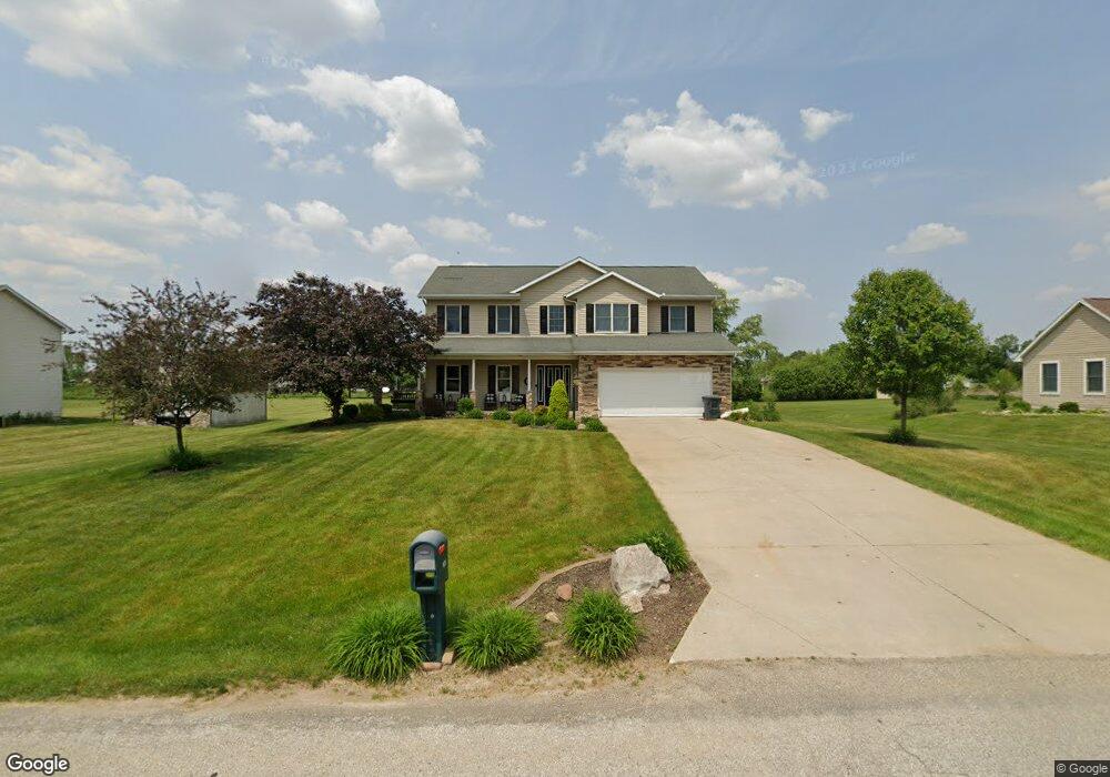 7690 W Nottingham Dr, Nappanee, IN 46550 - photo 1